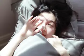 50岁爸妈生二胎：妹妹的降临，令我的生活一地鸡毛图片