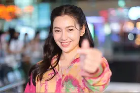 泰星Weir赴澳大利亚拍电影，女友Bella甜蜜送行图片