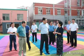 来风华在调研教育教学工作时强调：要把教育摆在优先发展的战略地位图片