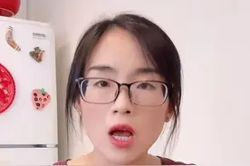 百万粉网红视频道歉！丈夫前妻指其虐待女儿，直言中国后妈不好当图片