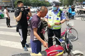 今日起，驾驶摩托车不戴头盔将被罚款50元图片