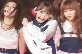 IZONE日本场MAMA全程现场版，小樱花回主场美出新高度视频封面