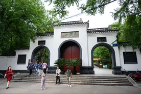南京被忽略的名山，素有“六朝胜迹”之称，门票免费却少有人知图片
