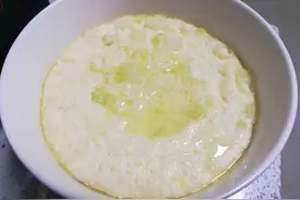 宝宝吃鸡蛋虽好，但8个“鸡蛋禁忌”宝妈要知道，不少宝妈喂错了图片