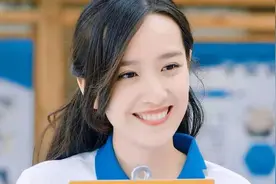 “最美洛枳”直播带货翻车！水乳内爬满虫子，曾揭露娱乐圈潜规则图片