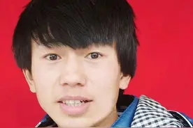 庞麦郎回家 住院期间不怎么吃饭人很瘦 经纪人已找了新工作，将以朋友身份陪伴图片