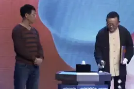8年冤屈终洗白！王刚首回应误砸2亿珍宝：很同情对方，不愿多说图片
