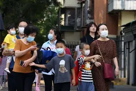 中小学开学前必须接种疫苗吗？要做哪些准备？图片