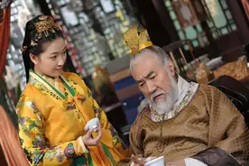 湖北22岁公务员，“一书封神”赚4100万，妻子叹：你这么大能耐图片