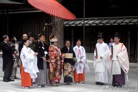 日本女孩新婚之夜，怎么有这么多尴尬习俗？网友：幸好没生在日本图片