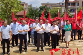 漳州市领导为梅岭镇新时代文明实践所揭牌图片