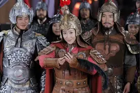 苗圃7亿身家曝光，比赵薇还多2亿，嫁大19岁老公生龙凤胎图片
