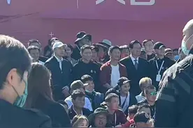 《流浪地球2》吴京再出演，愁死网友：上部牺牲了，这部该怎么圆图片