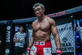 唐探3：里面有位在衣服上作弊的韩国人？图片
