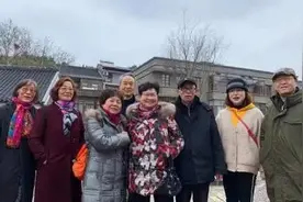 让我们“同居”养老吧图片