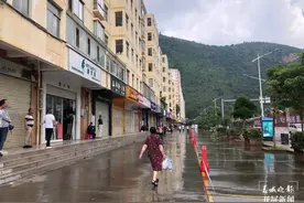 现场直击！昆明丽阳星城二期15栋烂尾建筑将被全部爆破图片