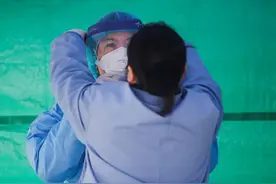 意大利一线医护人员开始写遗嘱，设置多名监护人照顾自己的孩子图片