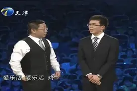 清华大三学生上台面试，台上挨个指出企业缺点，获老板们高度好评图片