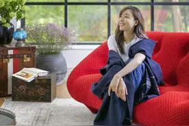 张静初的家像电影场景，处处古董艺术品，连时尚博主都夸：太美了图片
