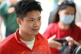 苏炳添回家，中山沸腾了图片