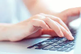 我们越来越爱回忆了，是不是因为不敢期待未来呢图片