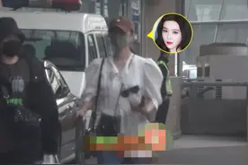 范冰冰穿白色休闲装压低帽檐 低调现身北京高铁站图片