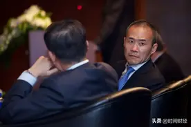 王石代捐53亿元股票惹争议：10年涨4倍 员工股到底属于谁？图片