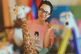 孕妇不易，刘璇二胎孕期满手臂红疹子奇痒难忍，网友劝其尽早就诊图片