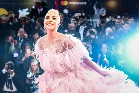 Lady Gaga：现实版“一个明星的诞生”。图片