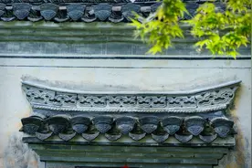 俗语“家有滴泪屋，三年一场哭”是什么意思，滴泪屋到底是啥屋？图片