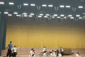 国家京剧院排演现代京剧《风华正茂》，首次在京剧舞台塑造毛泽东图片