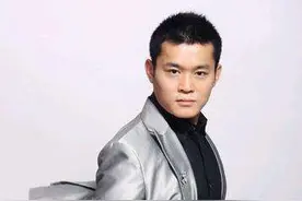 王金龙15岁被赵本山看上，曾靠捡垃圾为生，老婆走红后改嫁给同门图片