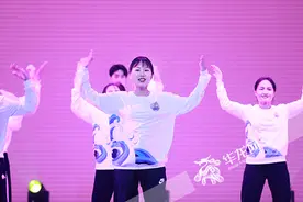 心动吗？川外班服大赛决出“理想中的班服”图片