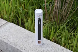小米有品上线求生自卫伸缩棒，车载防狼必备图片