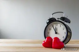 别等老了才明白，生活不是过给别人看的，踏踏实实才来的安稳图片