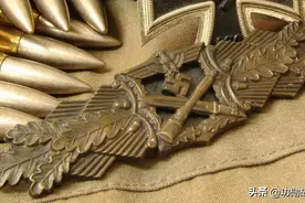 授予二战德国步兵战神级最高军功荣誉勋章——近战勋饰鉴赏图片