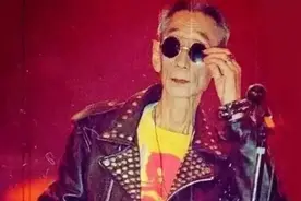 中国相声180年：郭德纲就是一个看坟的图片