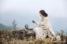 真正“大智若愚”的人，都懂得“蛰伏”图片