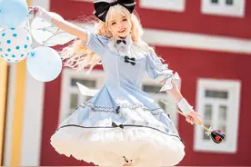 本以为迪士尼风lo裙是极限，没想到爱丽丝风更梦幻，lo娘穿上太美图片