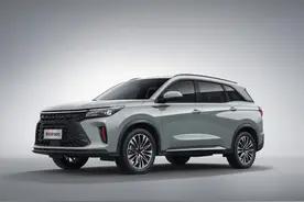 全新风光580：10万预算买中型SUV？300牛·米+2785mm轴距图片