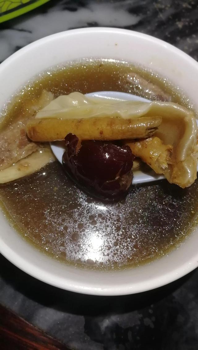 艾草花胶鸡肉汤 2026年花胶鸡肉煲