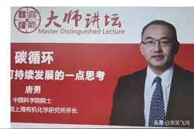 搞笑段子：KTV老板递给我一支烟，说道，兄弟这次给你免单了图片