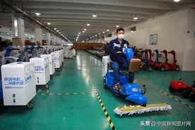 浙江东阳：研发消毒雾化洗地车 助力疫情防控图片