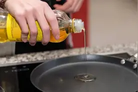 菜籽油、橄榄油、玉米胚芽油，应该选择哪种？提醒：3种油不能碰图片