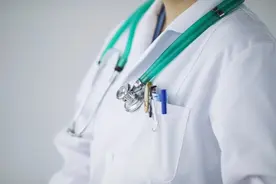 生活中，乙肝患者会有哪些异常表现？图片