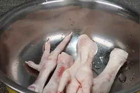 网红柠檬无骨鸡爪，想吃在家做，详细配料步骤，学会可以开店了图片