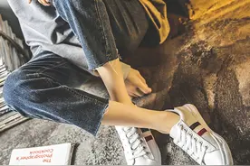 ZHR女鞋  网红款小白鞋图片