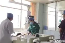 可怕！1岁宝宝误把这东西放入口中，结果“砰”的一声爆炸了图片