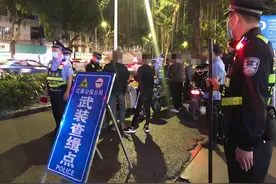 仅仅一个晚上，南宁警方盘查可疑人员6169人，抓了171人图片
