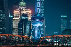 看似繁华的上海，晚上没有夜市和路边摊，只适合奋斗不适合生活图片
